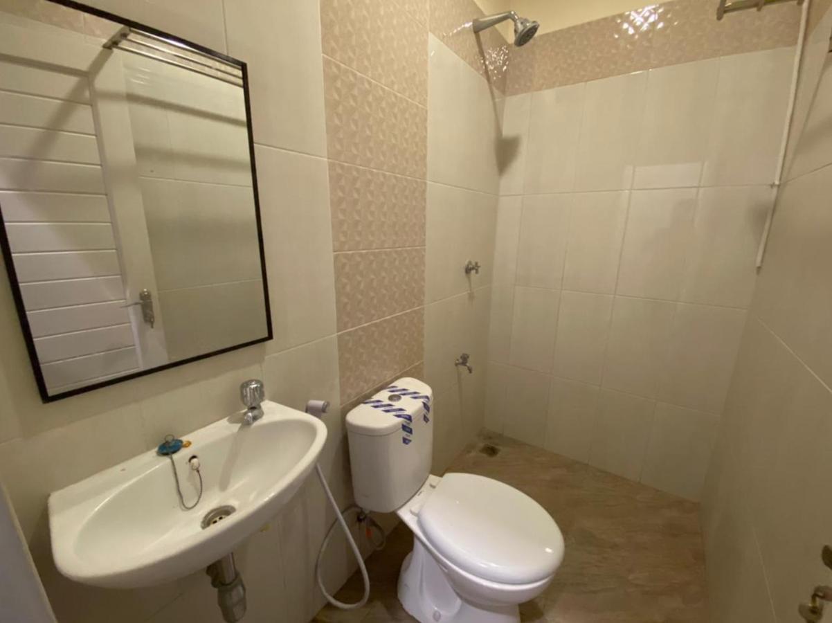 Mapala Guest House Makassar Redpartner Esterno foto